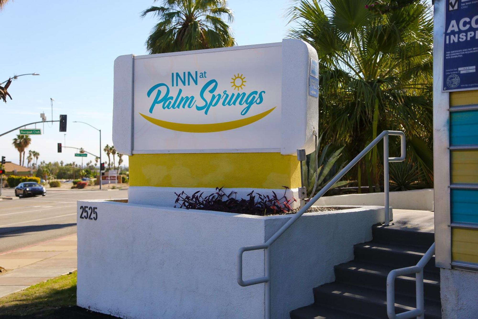 Inn At Palm Springs Exterior photo